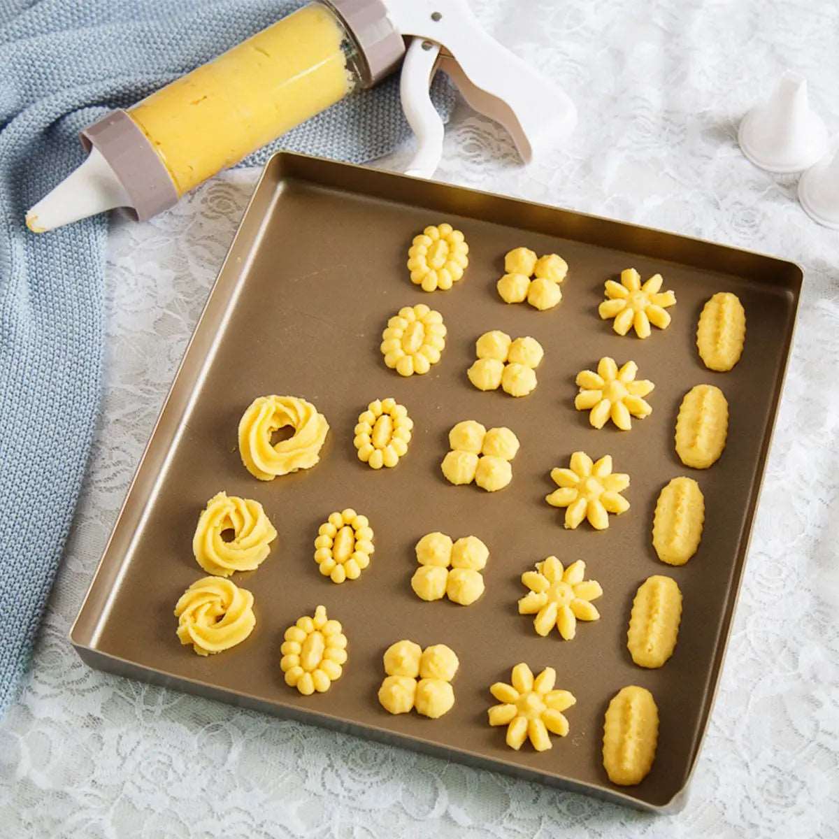 Cake Decorating Gun Set with Nozzles