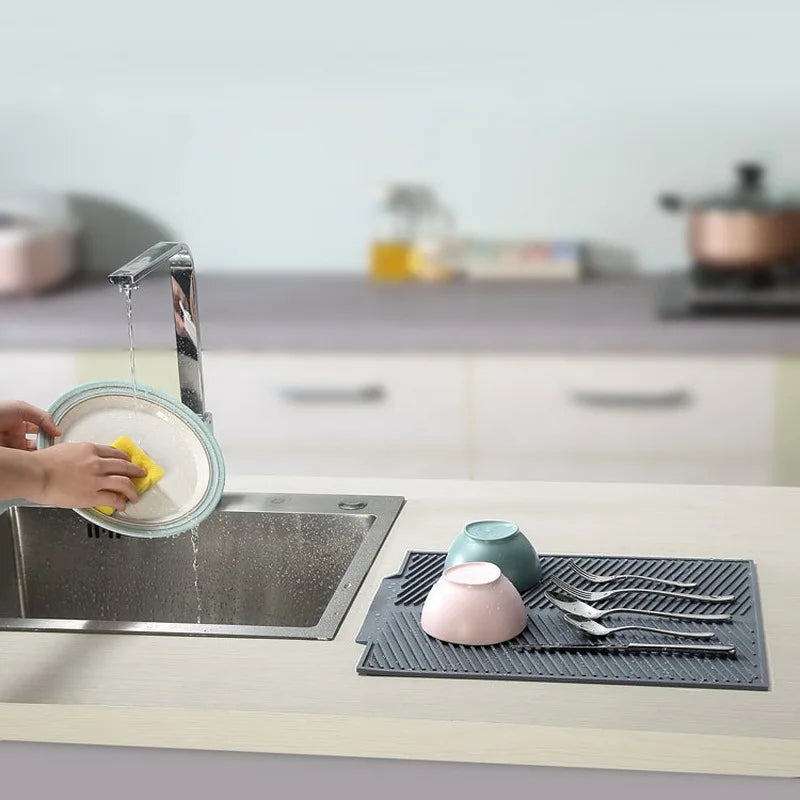 Durable Silicone Drain Pad – Stylish Dish & Cup Drying Solution!